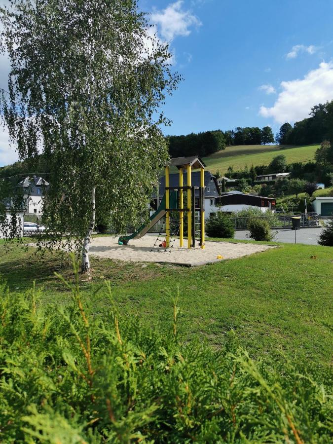 Ferienwohnung Haus Sonnenblick Burkhardtsdorf Exterior photo